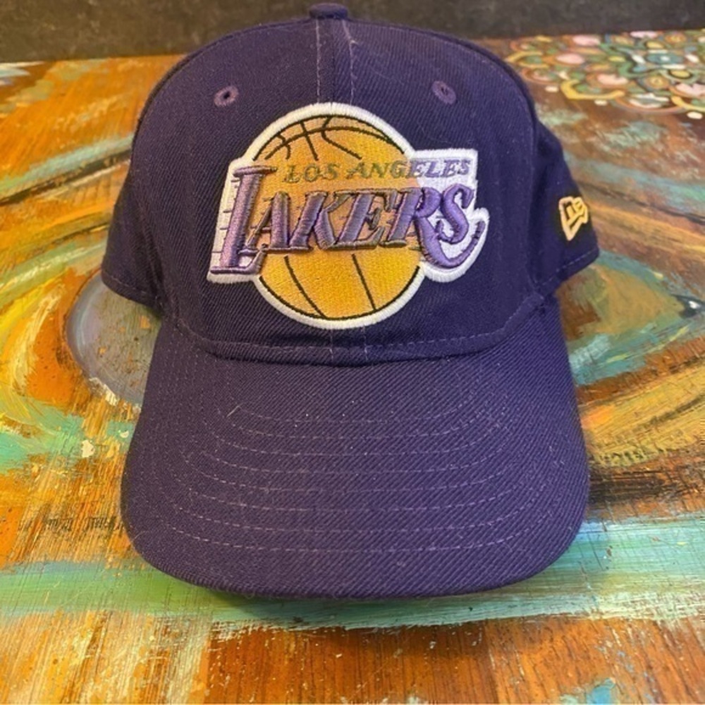 Purple Los Angles Lakers New Era 7 1/4 Fitted Hat!